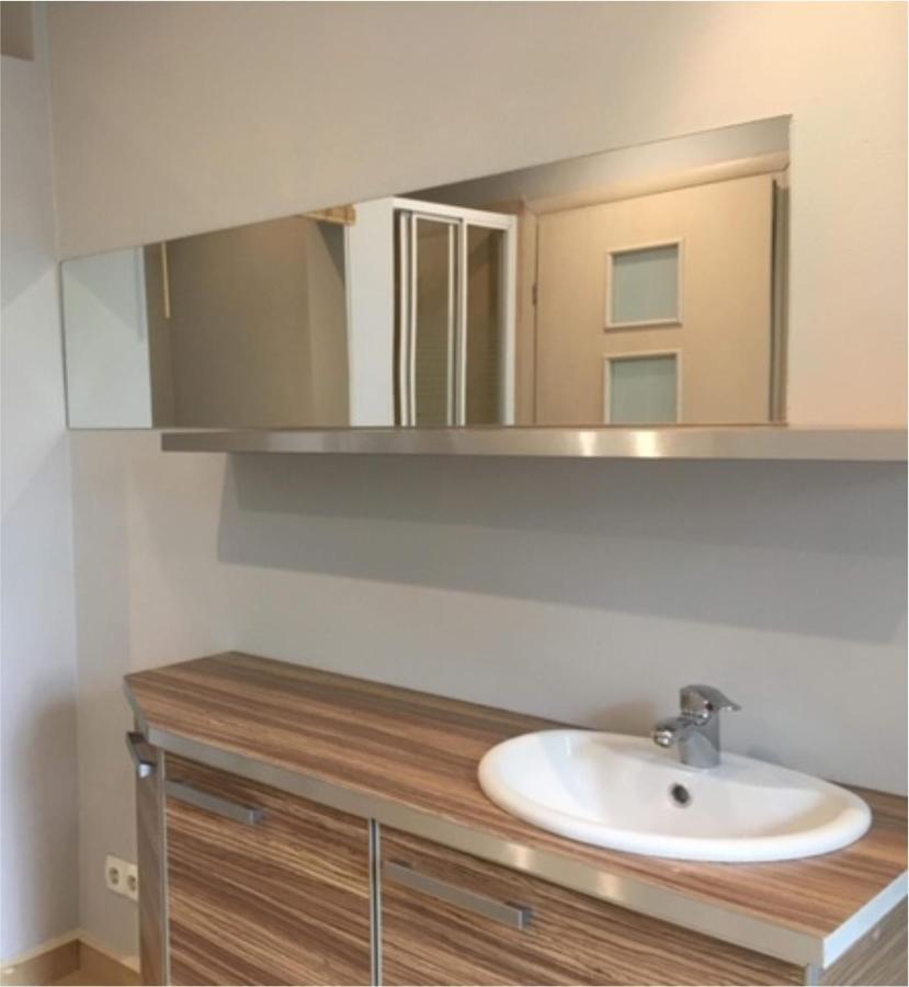 Wygodne Pokoje H16 Hostel Chorzow Bagian luar foto
